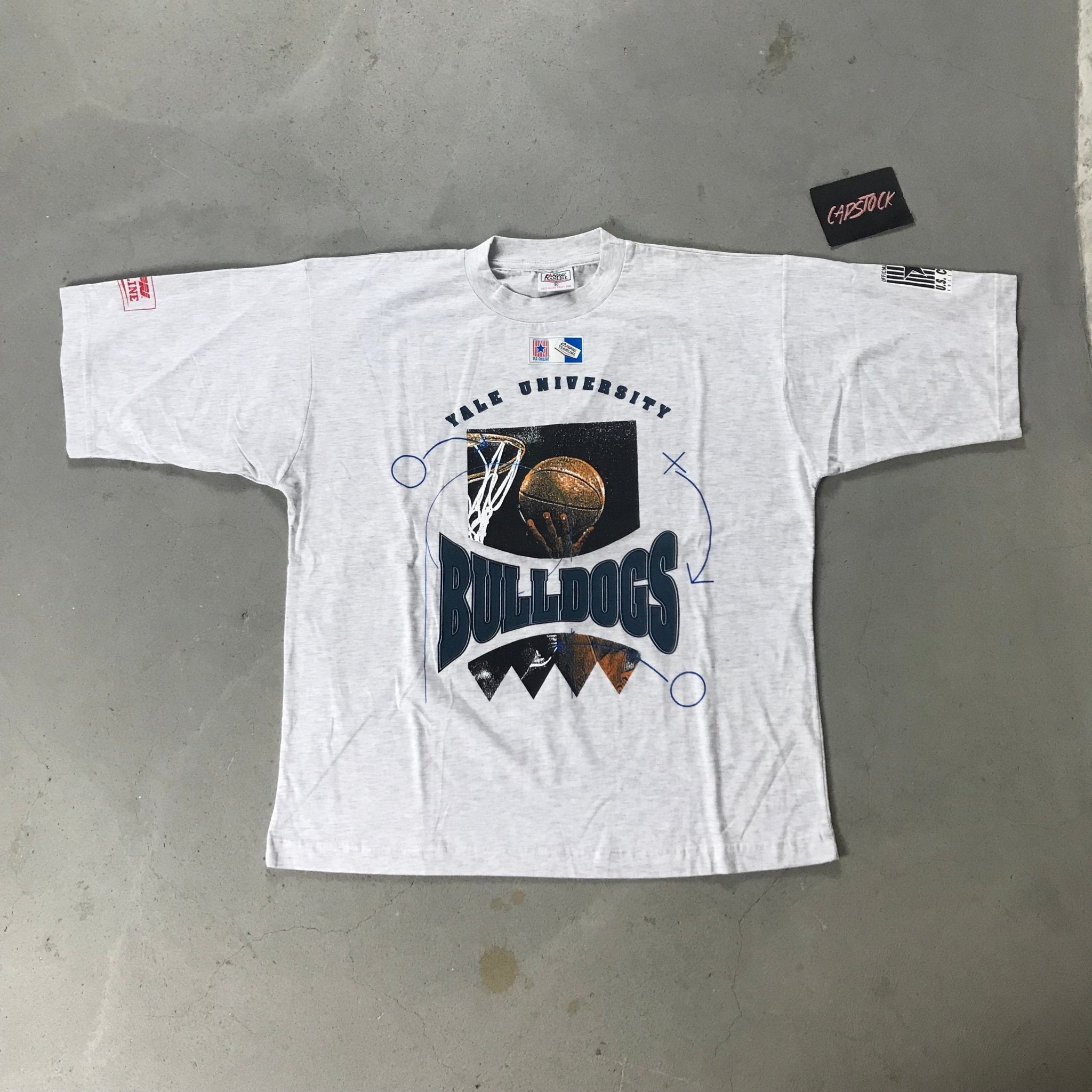 Yale Bulldogs Vintage T-Shirt - vintage starter karlkani sergiotacchini