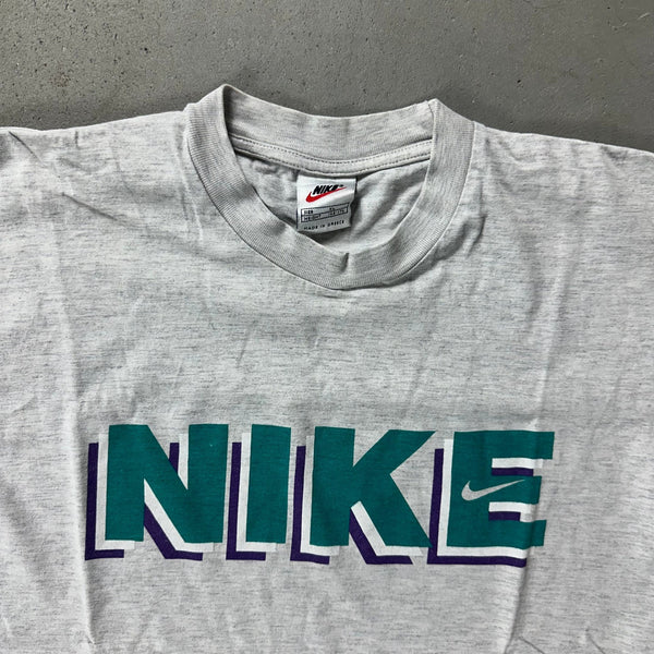 Nike Vintage T-Shirt - vintage starter karlkani sergiotacchini