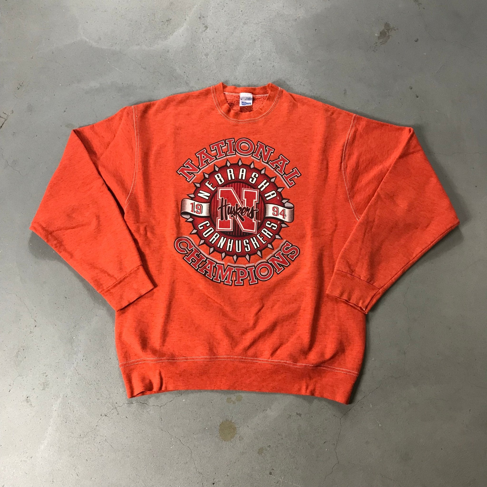Nebraska Huskers Vintage Crewneck - vintage starter karlkani sergiotacchini