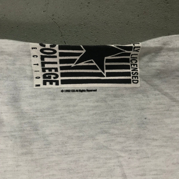Georgetown Hoyas Vintage T-Shirt - vintage starter karlkani sergiotacchini