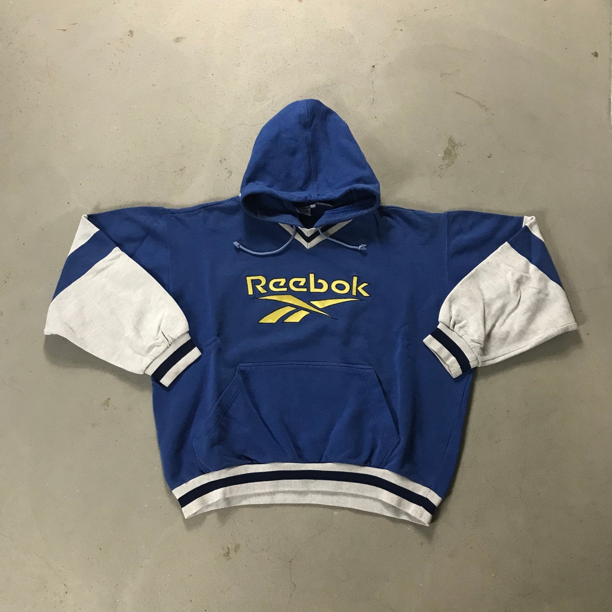 Reebok Vintage Hoodie - vintage starter karlkani sergiotacchini
