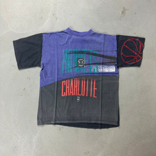 Charlotte Hornets Spalding Vintage T-Shirt - vintage starter karlkani sergiotacchini